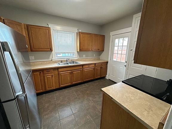5th image of 213 McKinley St