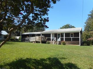 3840 Pine Hall Rd, Walkertown, NC 27051