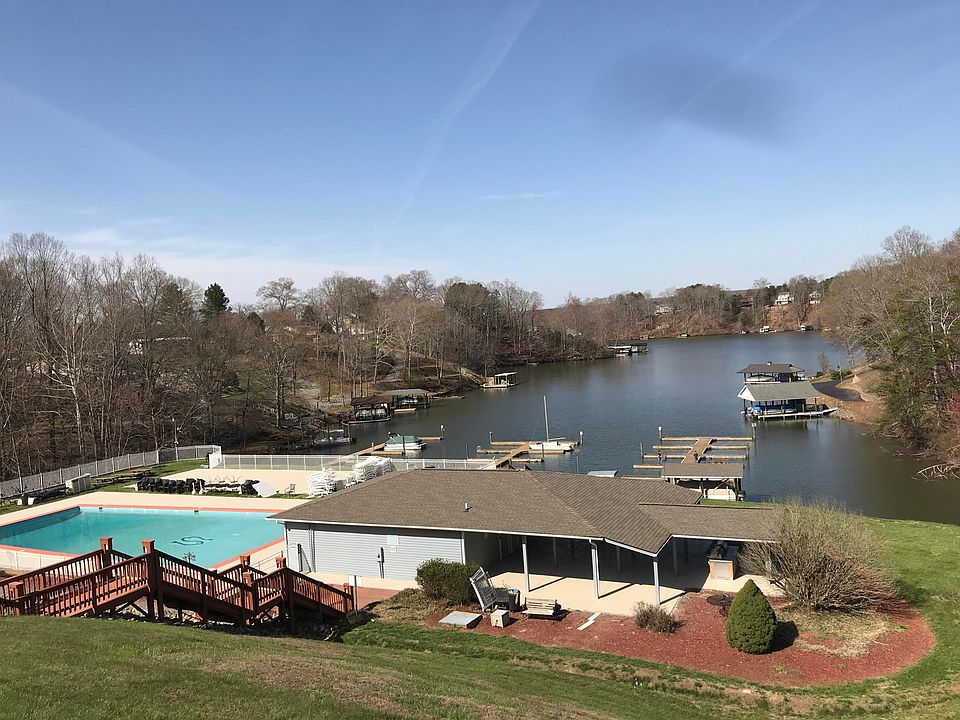 1st image of 1089 Bluewater Dr #509