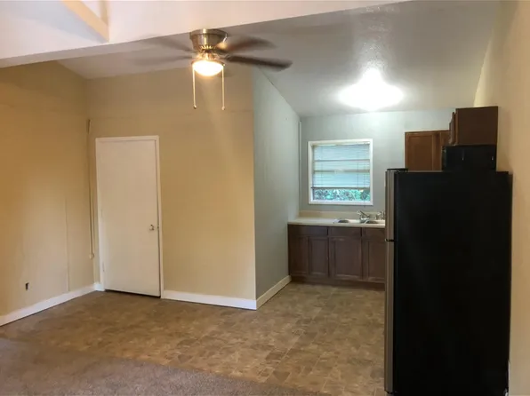 326 Mill St, Denton, TX 76205