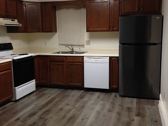 2nd image of 14765 Sherwood Dr APT 12