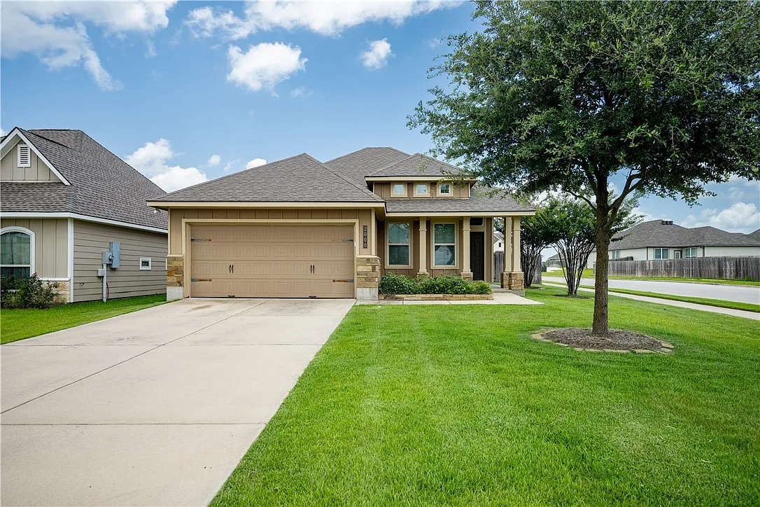 4 bed, 1512 sqft, $2,000 — Photo 2