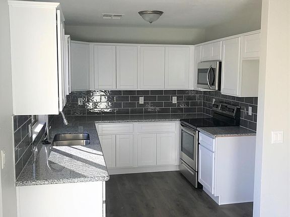 4th image of 10449 E Abilene Ave