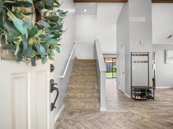 2512 Manor Oak Dr, Modesto, CA 95355