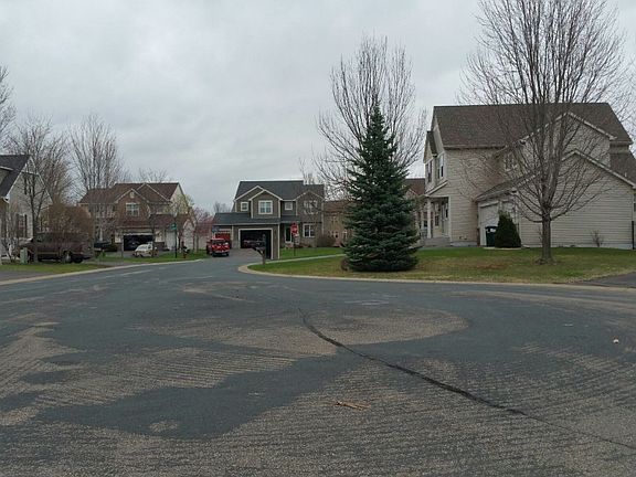5th image of 1524 116th Ct NE