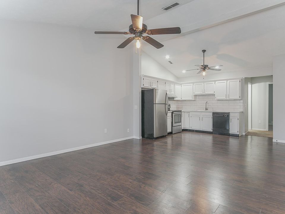 1st image of 575 Kitrina Ave APT D