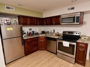 4310 Spruce St #R1, Philadelphia, PA 19104