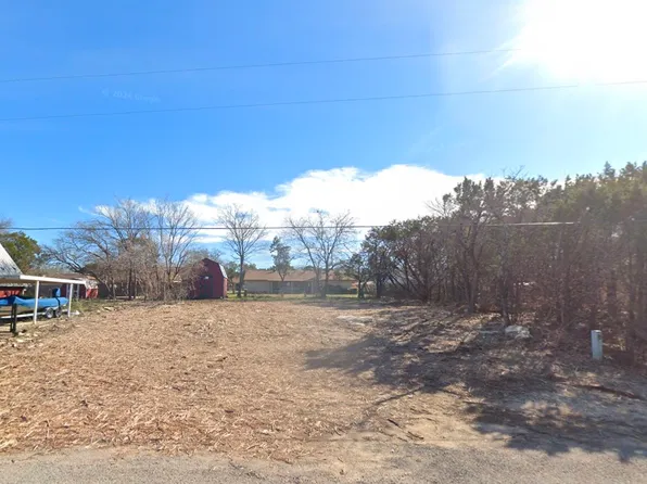 2709 Brazos River Dr, Granbury, TX 76048