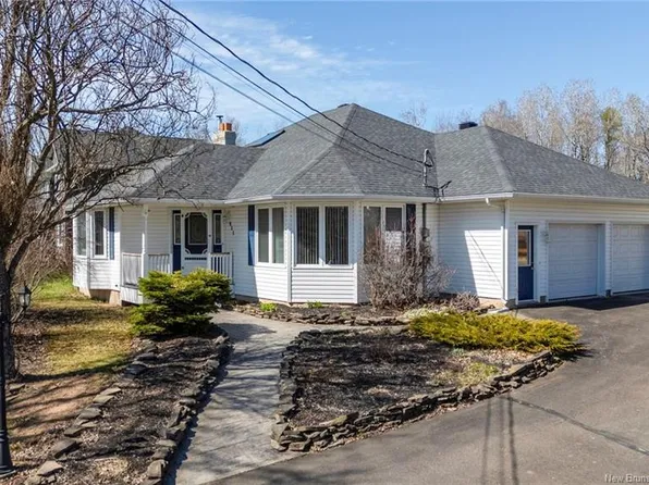 951 Ryan St, Moncton, NB E1G 2W1