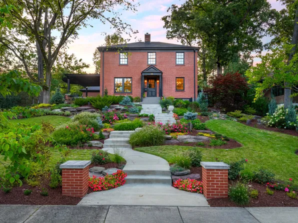 680 Grand Ave, Glen Ellyn, IL 60137