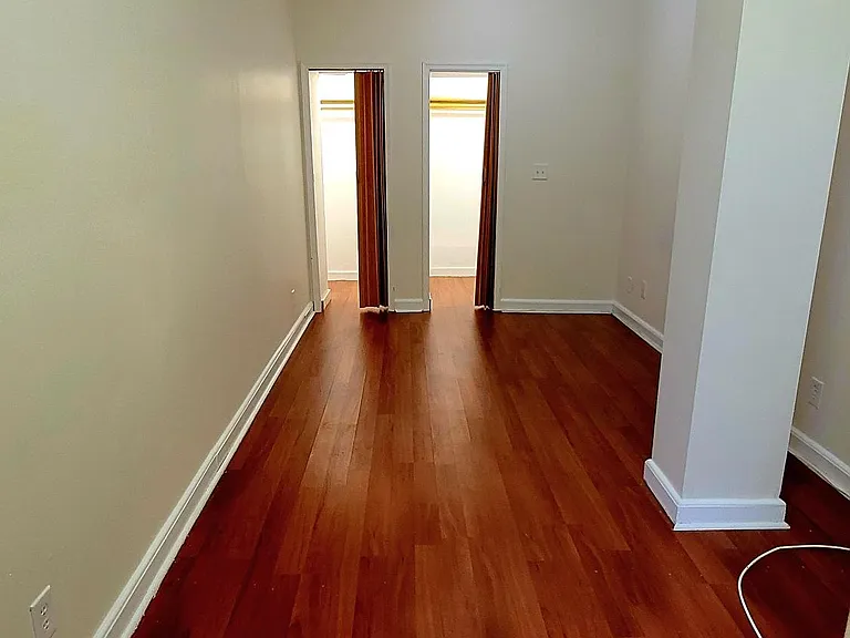 3105 E Marshall St — Photo 9