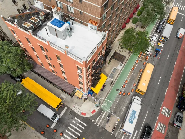 1678 3rd Avenue image 5 of 7