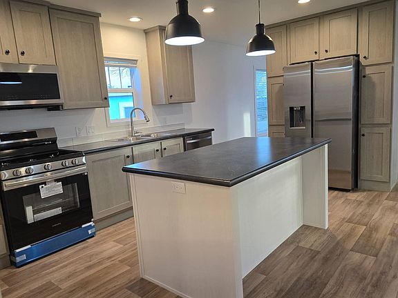3rd image of 2802 Green St #2802