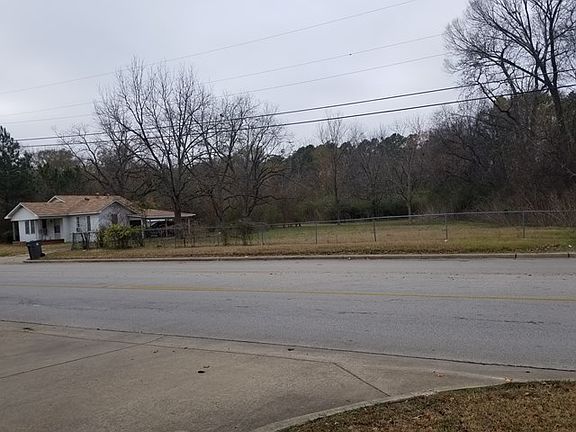 3rd image of 1418 Tulane Dr