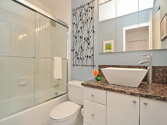 Sold by Sotheby's International Realty | media 15