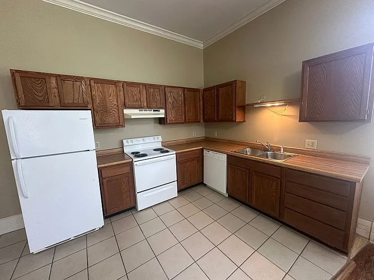 1457 Oglethorpe St #4 — Photo 6