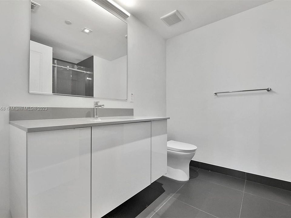 2nd image of 1600 NE 1st Ave APT 2314