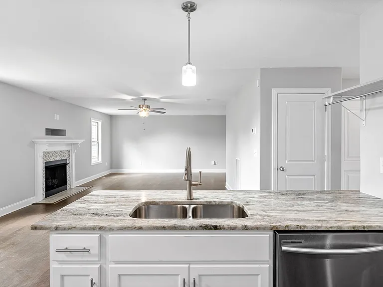 3482 Southwood Dr — Photo 12