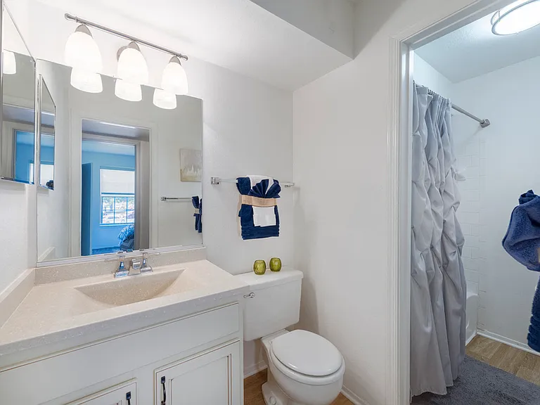 Potomac Vista Apartments — Photo 7