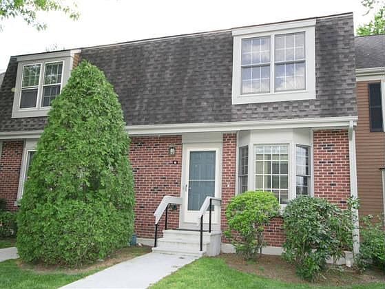 1st image of 12 Newberry Ln