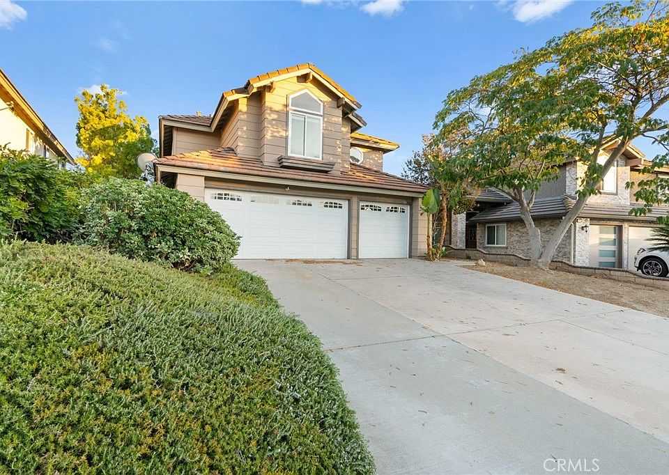 1st image of 40132 White Leaf Ln
