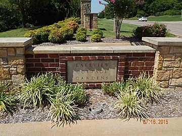 neighborhood entry at north 