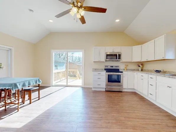 102 Missisquoi Street, Enosburg, VT 05450