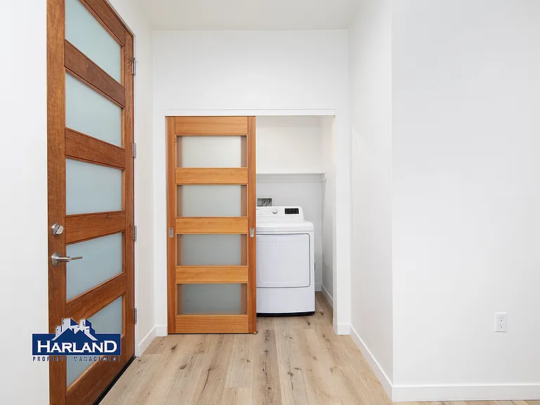 3333 Reynard Way #16 — Photo 8