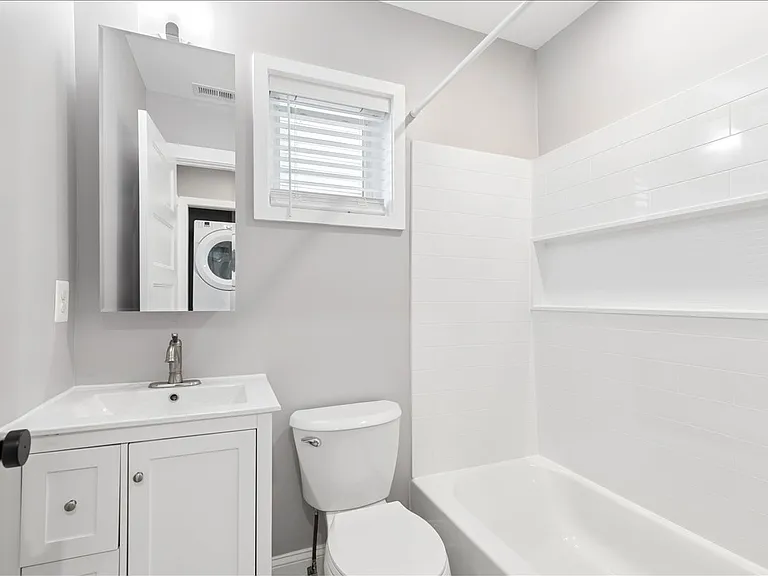 1621 Bentley Rd — Photo 5