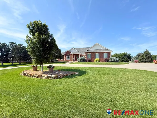 206 Bullard Dr, Garden City, KS 67846
