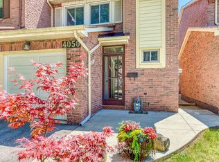 4050 Farrier Ct, Mississauga, ON L5L 2Y4