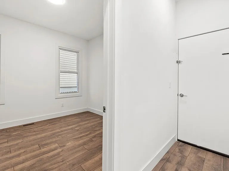 855 S 14th St #1 — Photo 15