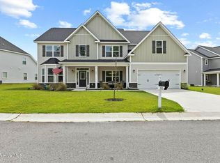 323 SW Plantation Dr, Jacksonville, NC 28540