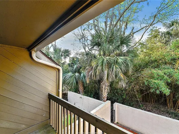 11 Tanglewood Dr APT 2, Hilton Head Island, SC 29928