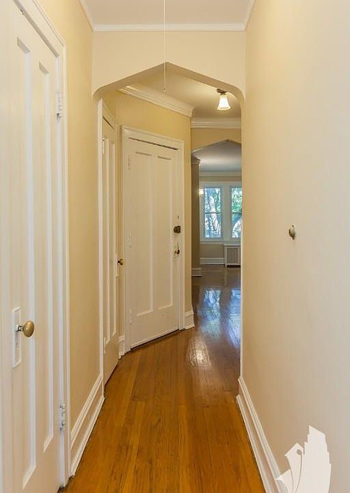 1st image of 1725 W Bryn Mawr Ave #Two