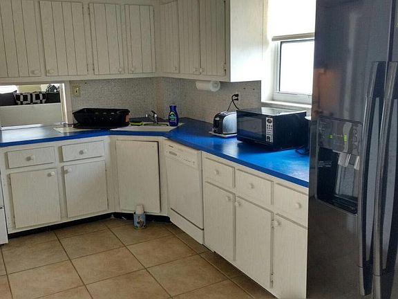 3rd image of 1075 NE Miami Gardens Dr APT 711W