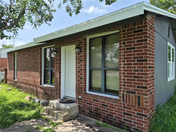 1409 Buenos Aires St, Corpus Christi, TX 78417