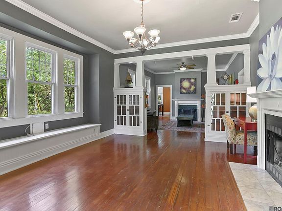 3rd image of 11089 Dewberry Ln