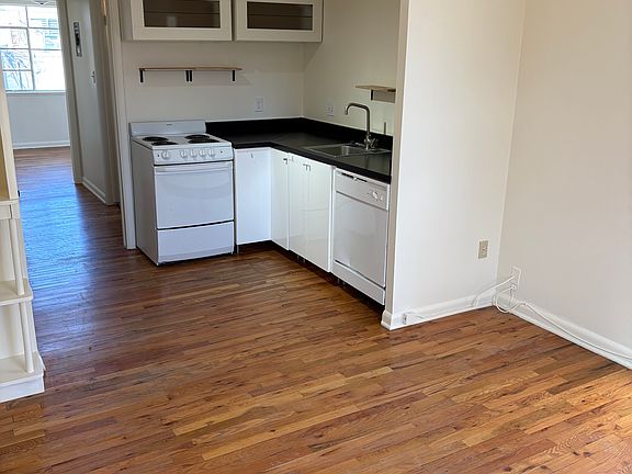 3rd image of 785 Clermont St APT 7