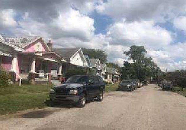 2nd image of 412 E Eichel Ave