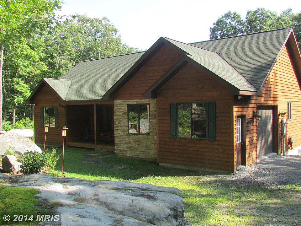 1st image of 327 Bear Dr E