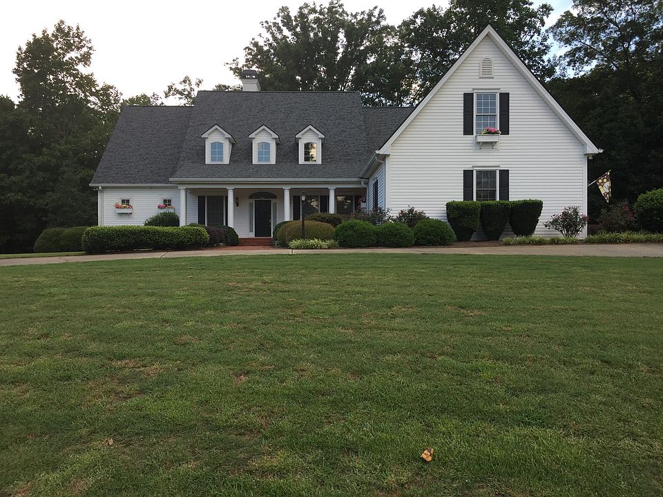 1st image of 466 Bonnie Pearl Ln