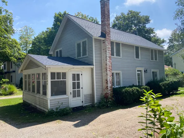 2250 2nd Ave, Holland, MI 49424