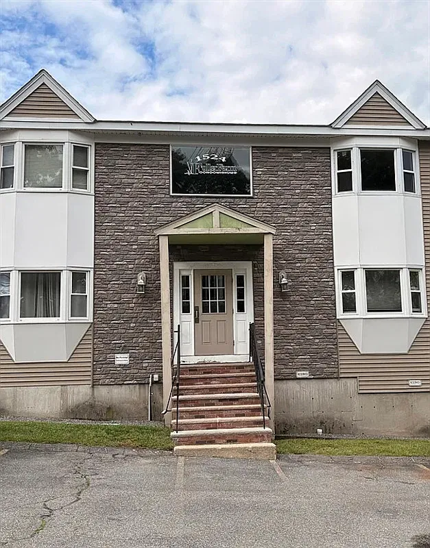 2 bed, 1.0 bath, 855 sqft, $1,880 — Photo 1