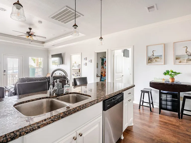 Ocean Tide Dr — Photo 18