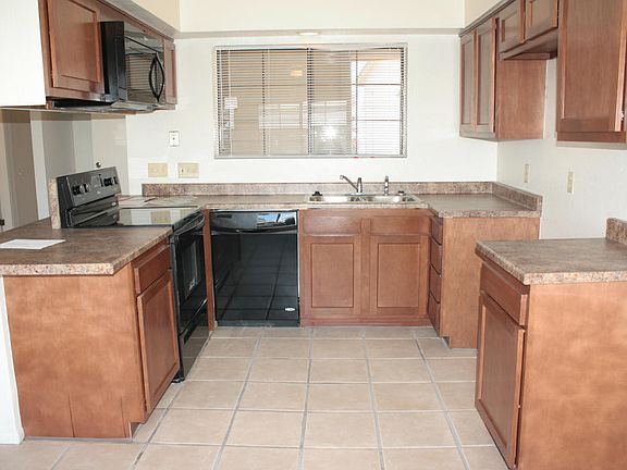 4th image of 5626 S Wood Crest Dr #1