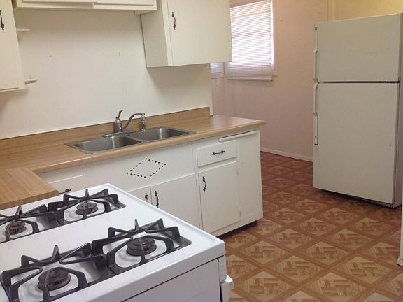5th image of 2578 Erickson St