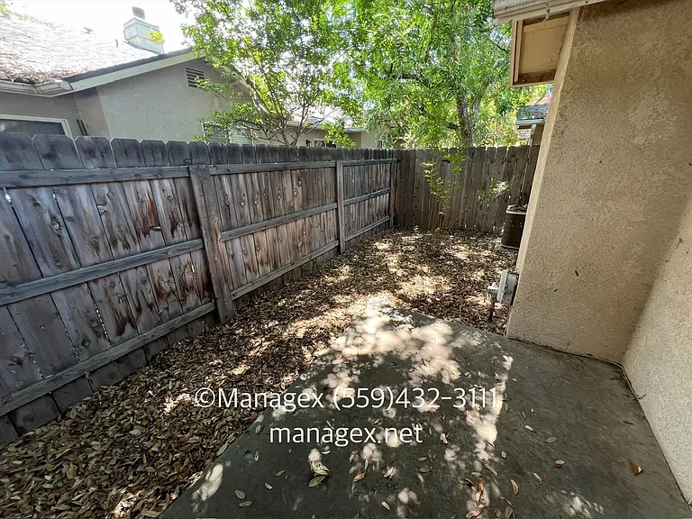 768 Spruce Ave #101 — Photo 17