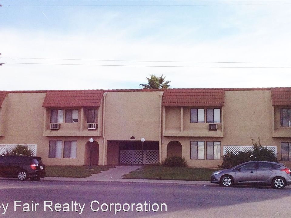1st image of 1107 Ramirez St #11