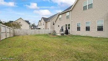203 Holmes Point Ct — Photo 41
